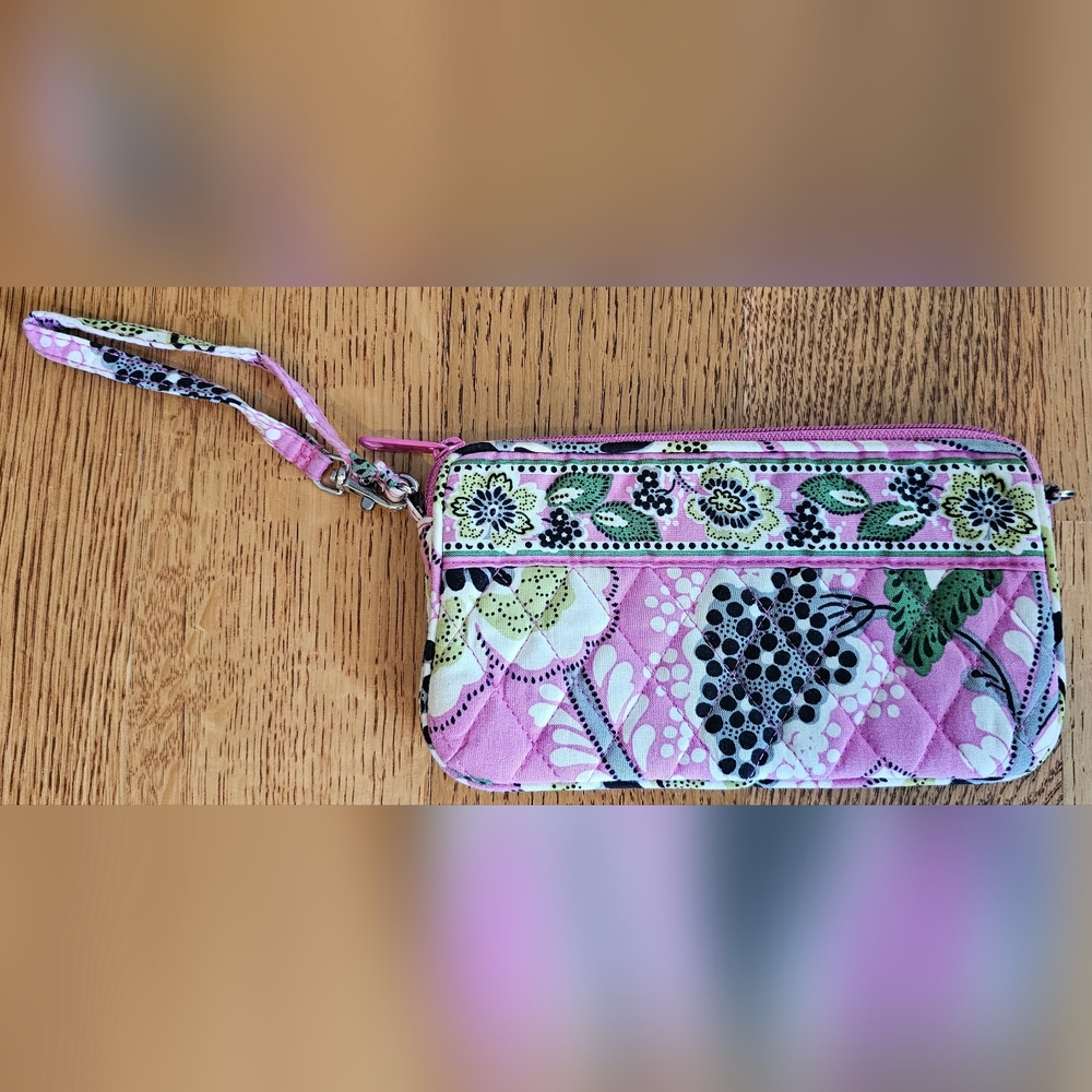 Vera Bradley clutch zip wallet 7.5"x4.5" pink and green